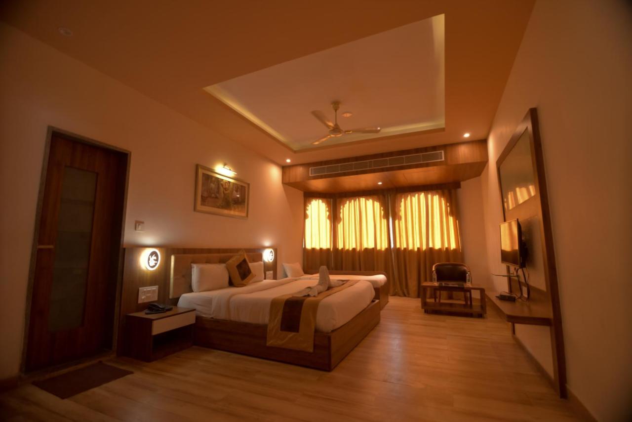Gold Nest Rubystone Heritage Udaipur Bagian luar foto