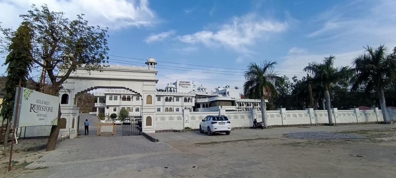 Gold Nest Rubystone Heritage Udaipur Bagian luar foto
