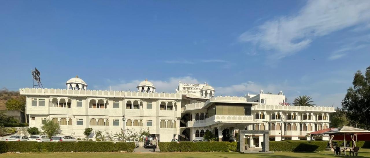 Gold Nest Rubystone Heritage Udaipur Bagian luar foto