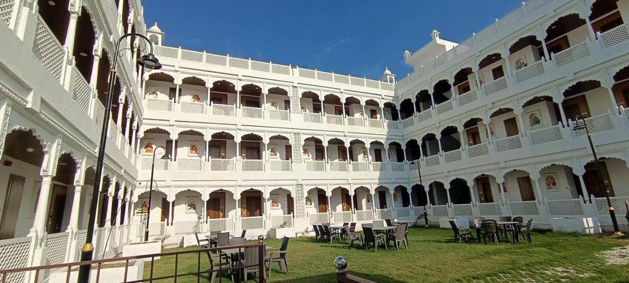 Gold Nest Rubystone Heritage Udaipur Bagian luar foto