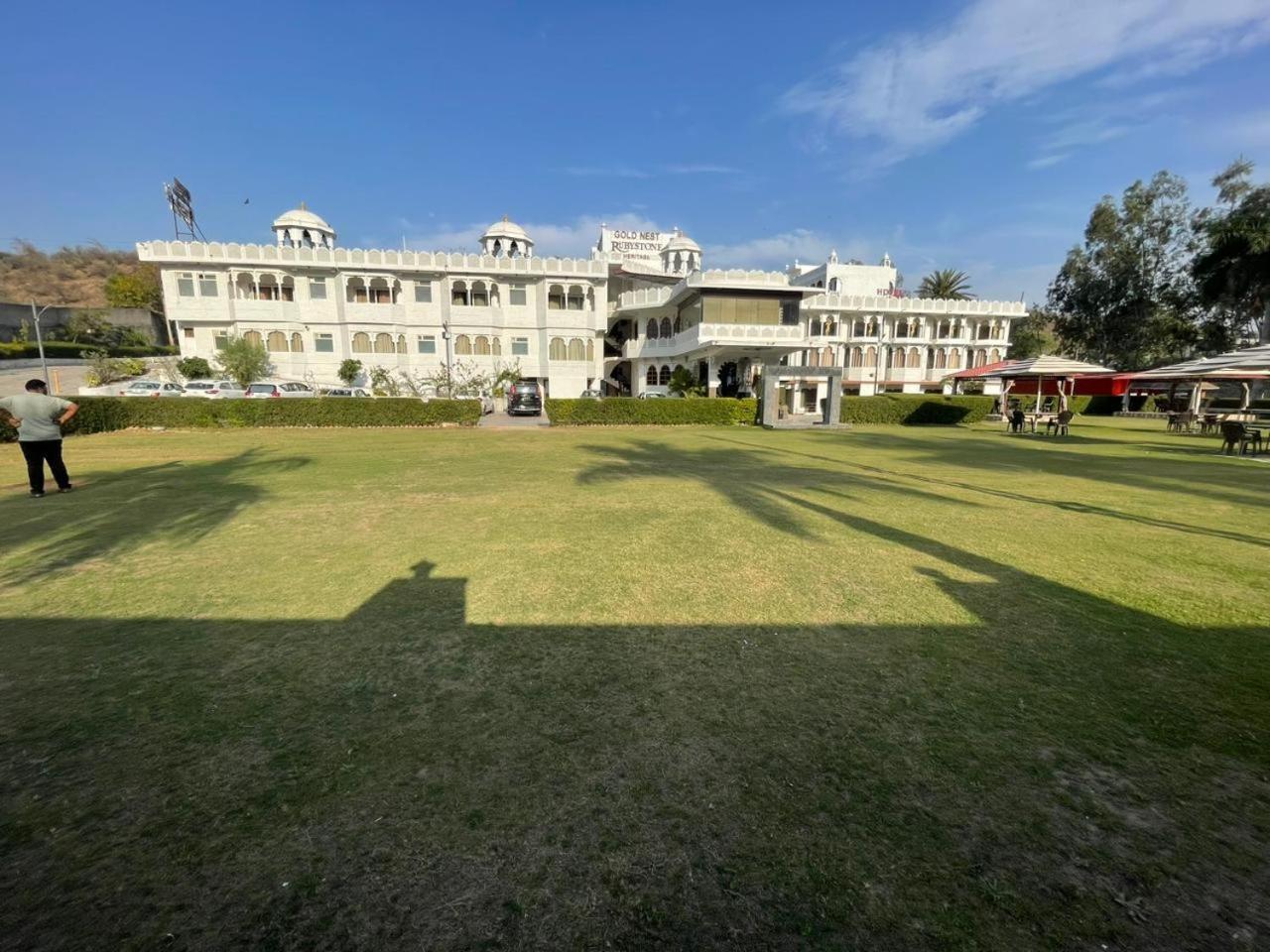 Gold Nest Rubystone Heritage Udaipur Bagian luar foto